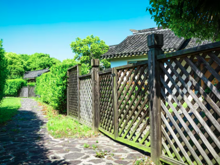 Securing Your Property: Key Factors to Consider When Selecting Durable and Reliable Fence Installation Services