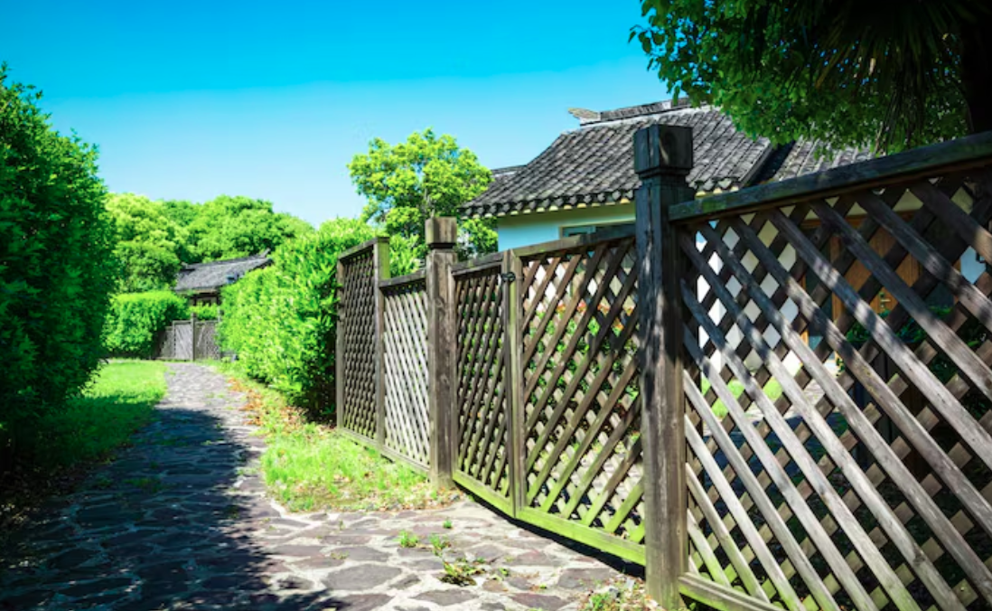 Securing Your Property: Key Factors to Consider When Selecting Durable and Reliable Fence Installation Services