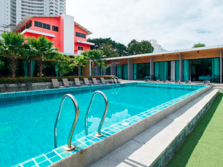 Factors to Consider When Choosing the Perfect Pool Builder
