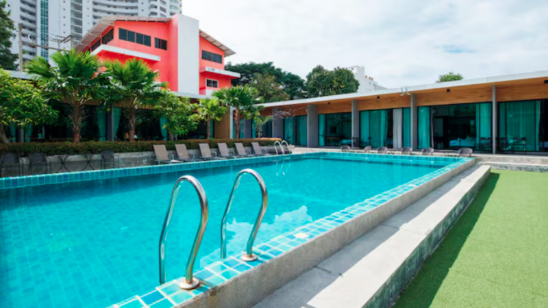 Factors to Consider When Choosing the Perfect Pool Builder