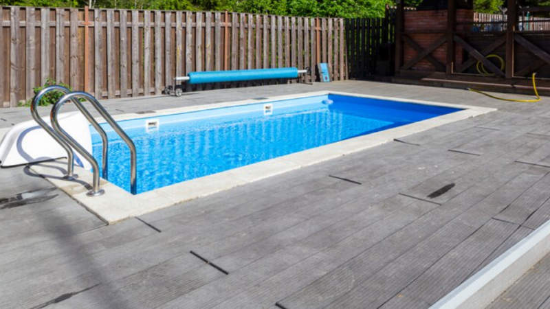 How Pool Resurfacing Can Give Your Swimming Pool a Fresh New Look