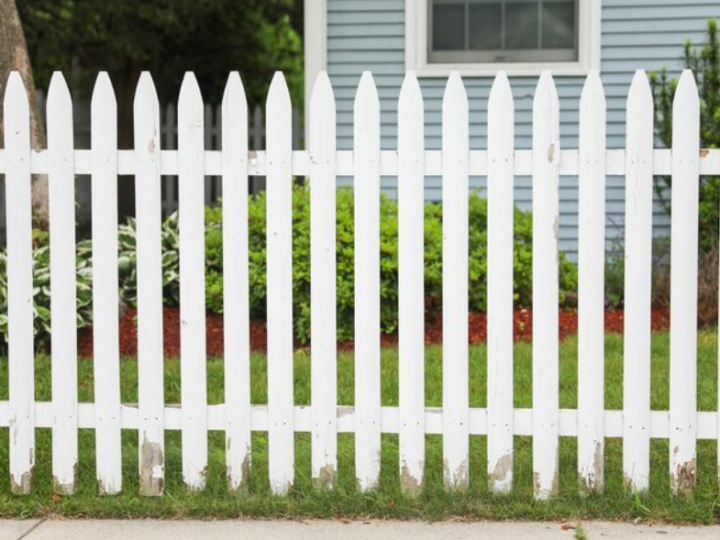 How a Fence Company Can Help You Find the Right Fence for Your Home